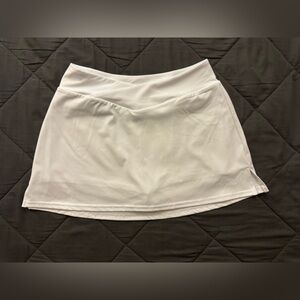 Elegant White Mini Skirt